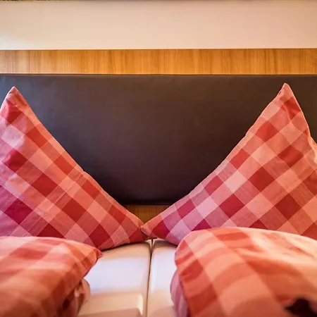 Gasthuis Gimpl, Chiemgaukarte Neu 4*