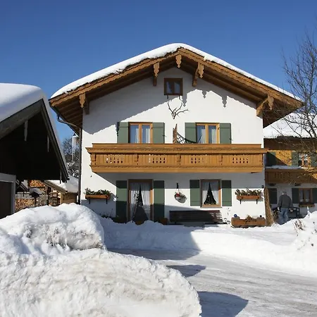 Maison d'hôtes Gimpl, Chiemgaukarte Neu 4*